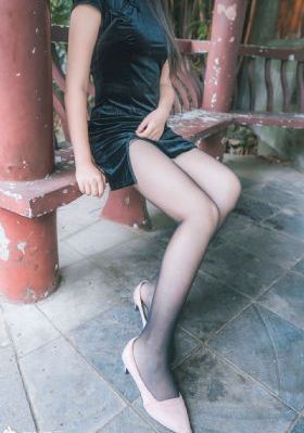 老板把我抱进卧室揉我胸_影视大全在线观看完整版