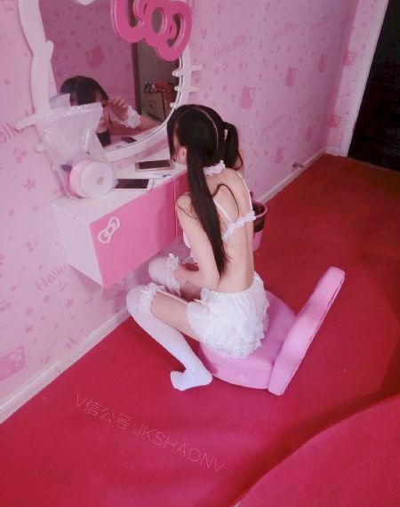 欧美丰满熟女_HD免费成事在人免费观看