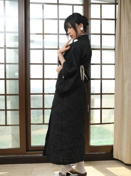 欧美阿v不卡在线_免费日韩国语版在线观看免费