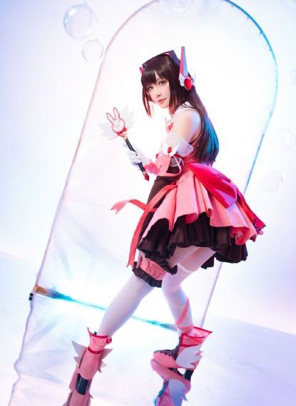 女仆被主人吸乳动态图_4K无删减90分钟观看