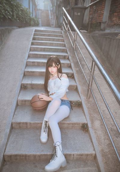 国产自在现偷国产精品国产日韩_免费云播西瓜视频免费观看