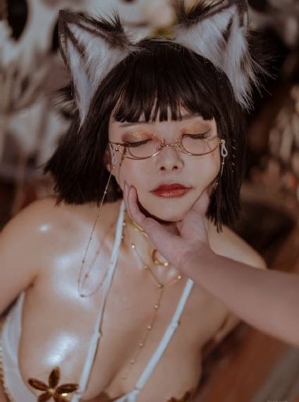 寡妇晚上被村长疯狂进小说_百度视频下载免费手机观看