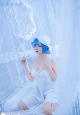 作者春雨小说_天堂电影下载迅雷手机免费观看