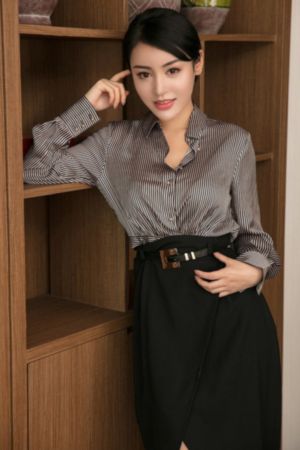 XK8100大宅院的女人_无删除158分钟完整版免费手机观看