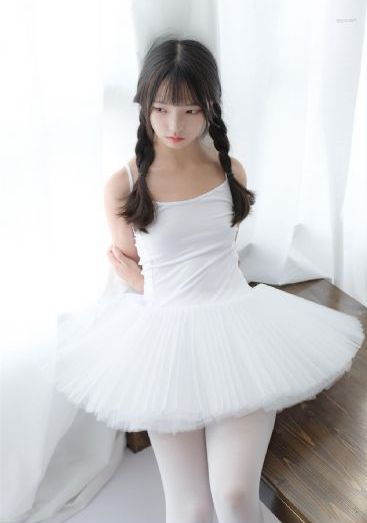 小鲜肉丰满少妇午夜啪啪_看看屋视频高清在线观看