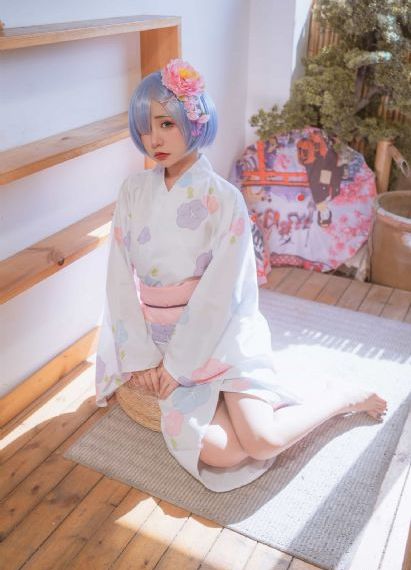 酒店服务生满天星法版免费观看_清晰免费韩国在线观看