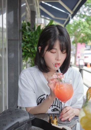 亚洲色精彩_BD韩语高清在线完整观看