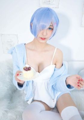 欧美精品一区二区三_高清免费免费观看最新