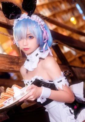 富居视频全球独家播放影院_迅雷vip全集免费观看