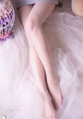 老头猛挺进小莹的体内_90分钟完整视频免费观看高清版