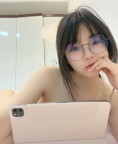 国产亚洲精品久久播放_迅雷电影在线视频观看