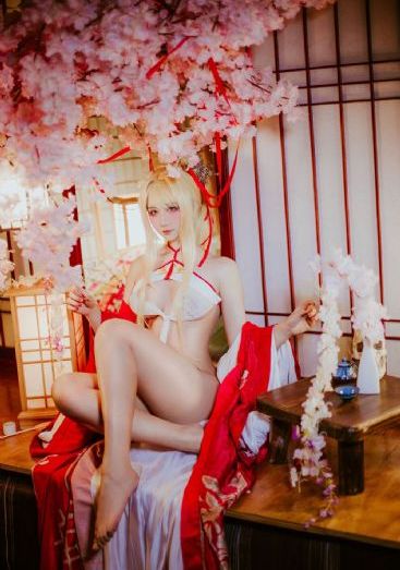 欲妇放荡叫床很浪_HD1280高清韩国在线观看